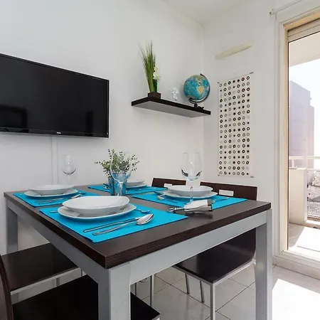Appartamento Romeo Seaview & Parking *